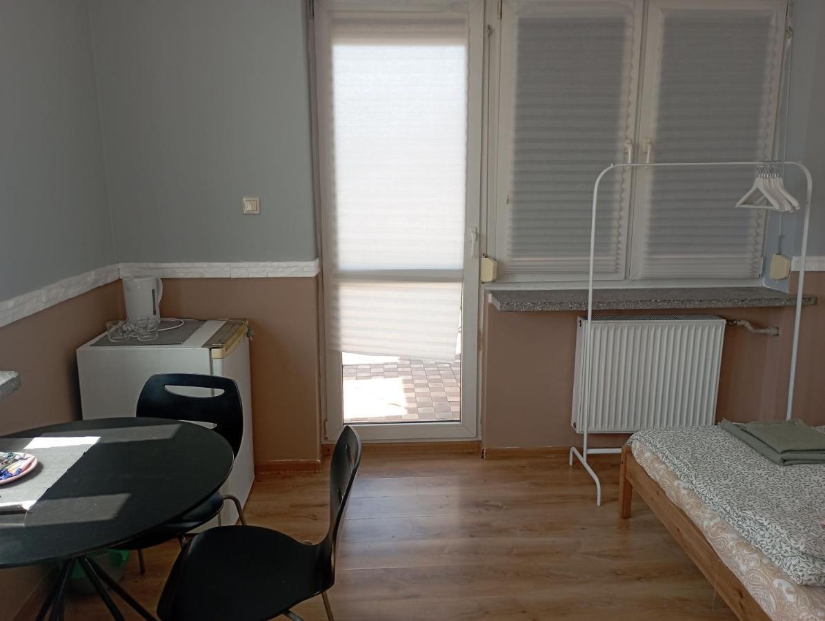 Pokoje Targowek Hotell Warszawa Exteriör bild