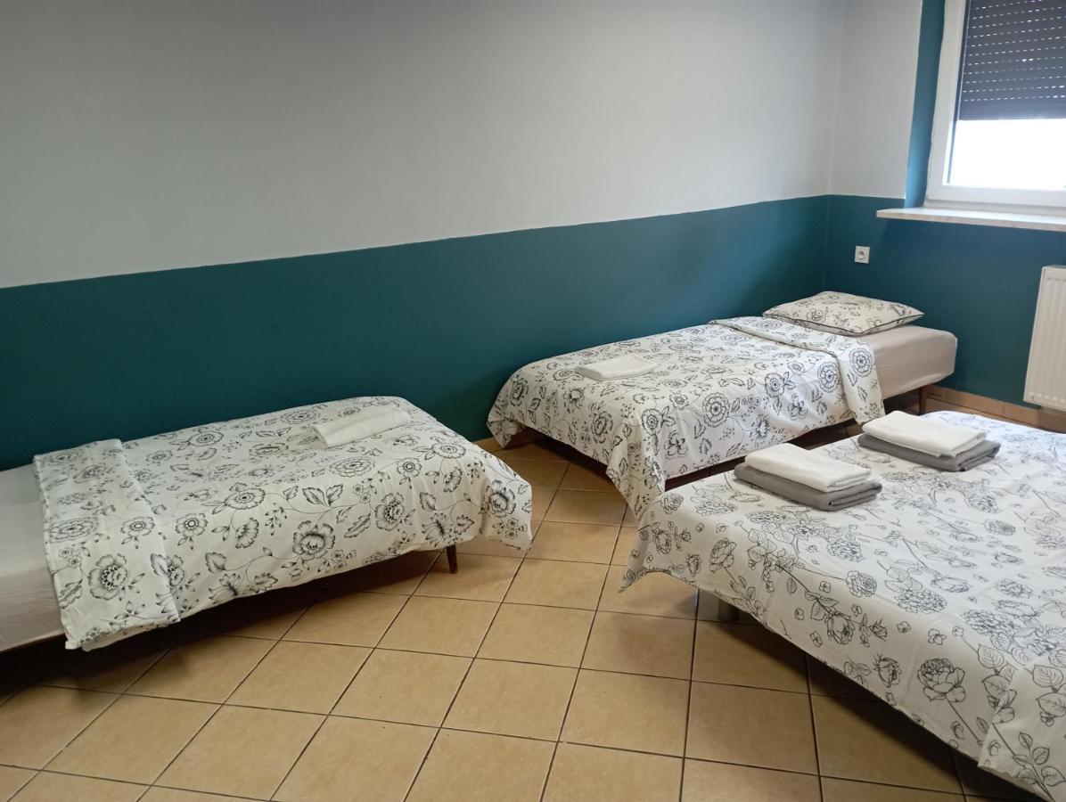 Pokoje Targowek Hotell Warszawa Exteriör bild