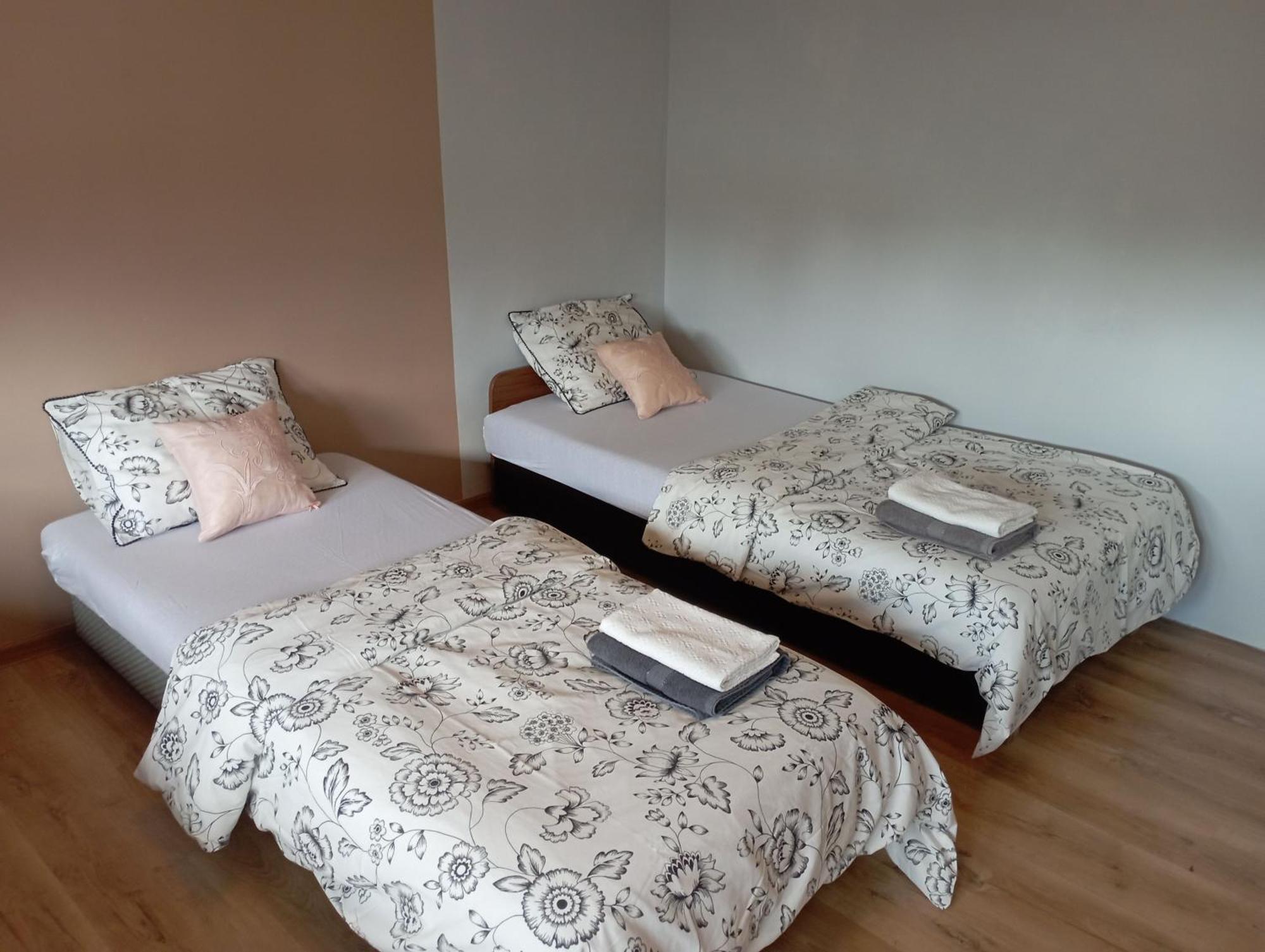 Pokoje Targowek Hotell Warszawa Exteriör bild